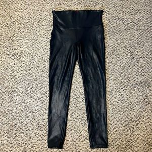 SPANX LP legging - like a second skin! 💃